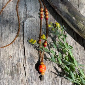 Astorian Halsband Lilla Buddha närbild på halsband