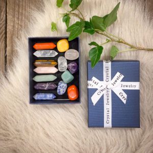 Kristallkit chakrastenar med spetsar